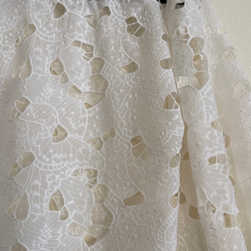 WHBM White Laced Floral See Through Blouse (Box E) - Picture 3 of 6
